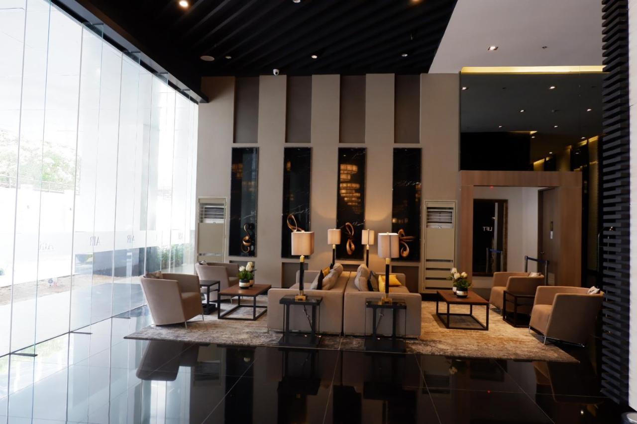 Homey 1 Bedroom Unit At Air Residences Makati City Exterior foto